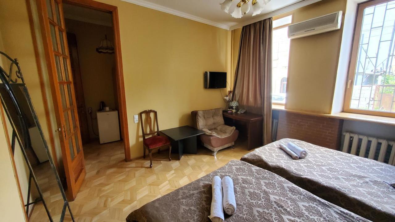 Hotel Georgian House Tbilisi Esterno foto
